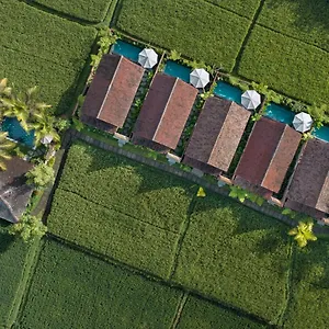 https://santris-villas.ubudhotelsnow.com