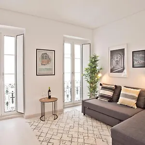  Apartment Bmyguest - Bica River View
